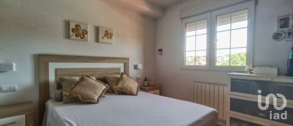Gîte 4 chambres de 240 m² à Alicante/Alacant (03011)