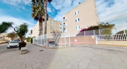 Piso 3 habitaciones de 70 m² en Barri Maritim de Sant Salvador (43880)