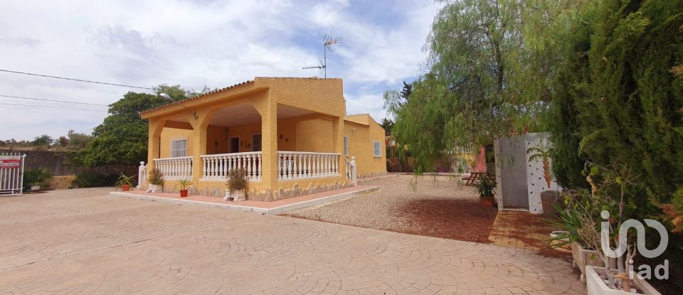 Casa de pueblo 3 habitaciones de 142 m² en Albatera (03340)