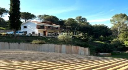 Maison de campagne 4 chambres de 353 m² à Castellfollit del Boix (08255)