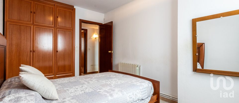 Pis 3 habitacions de 75 m² a Badia del Vallès (08214)