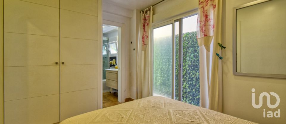Lodge 4 bedrooms of 101 m² in Les Marines (03700)