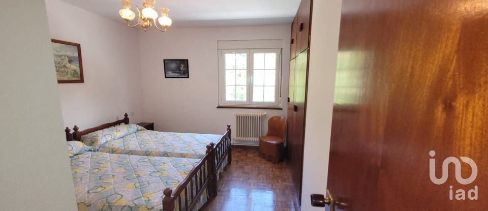 Lodge 5 bedrooms of 210 m² in Longara (33750)