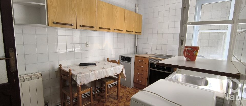 Pis 4 habitacions de 138 m² a León (24008)