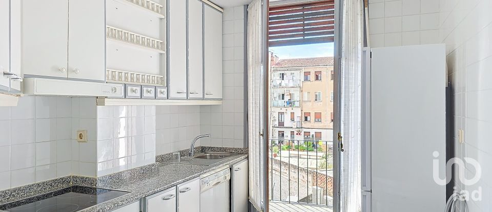 Pis 4 habitacions de 124 m² a Pamplona/Iruña (31001)