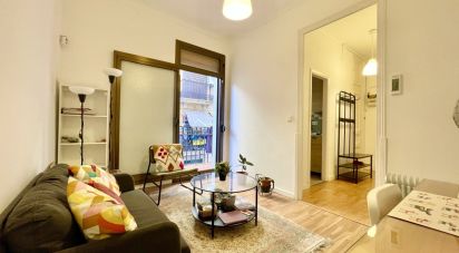 Piso 3 habitaciones de 54 m² en Barcelona (08003)