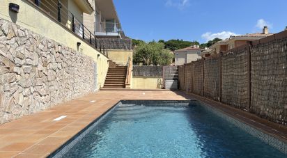 Gîte 4 chambres de 252 m² à Sant Pol de Mar (08395)