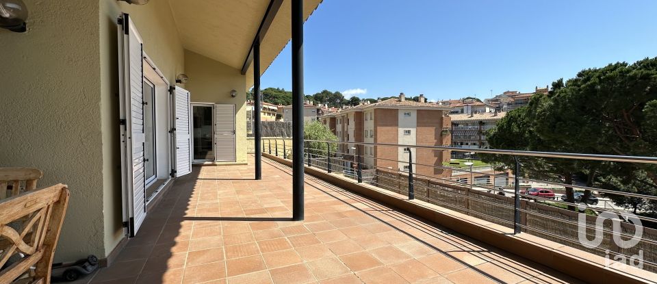 Casa 4 habitacions de 252 m² a Sant Pol de Mar (08395)