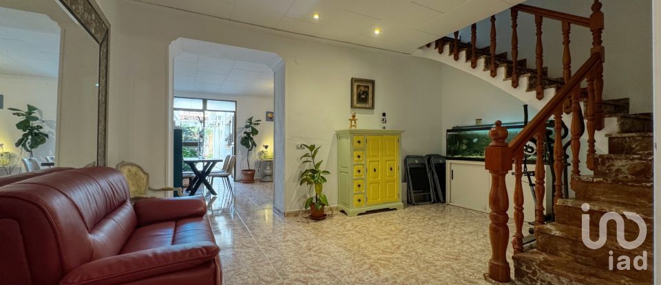 House 5 bedrooms of 236 m² in Pego (03780)