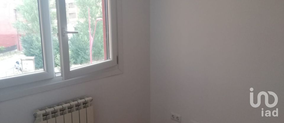 Studio 2 bedrooms of 64 m² in León (24191)