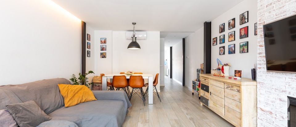 Casa 4 habitacions de 230 m² a Sabadell (08208)