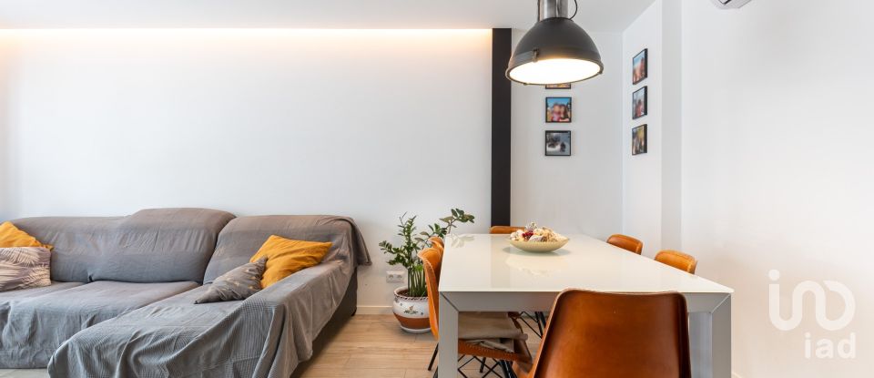 Casa 4 habitacions de 230 m² a Sabadell (08208)