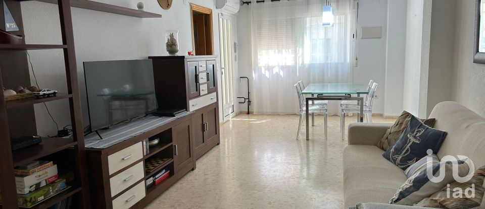 Pis 3 habitacions de 79 m² a Playa de Daimus (46710)