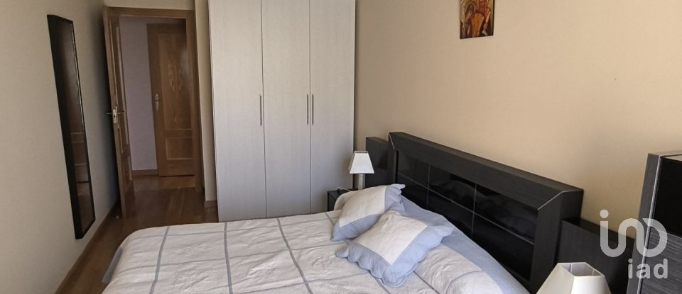 Appartement 4 chambres de 143 m² à Valencia de Don Juan (24200)