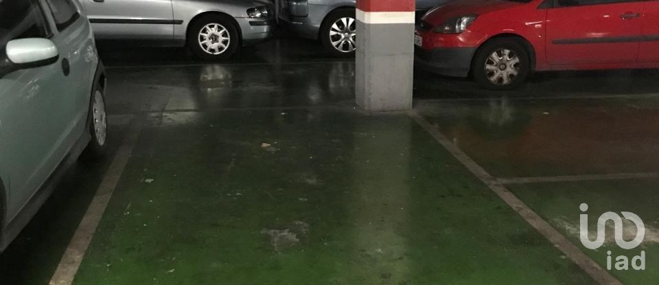 Parking of 27 m² in L'Hospitalet de Llobregat (08902)