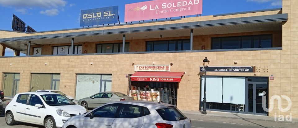 Shop / premises commercial of 103 m² in Pilas (41840)