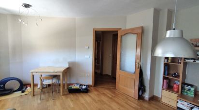 Apartment 2 bedrooms of 91 m² in Villaquilambre (24193)