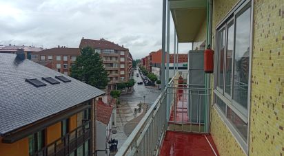 Appartement 4 chambres de 84 m² à La Bañeza (24750)