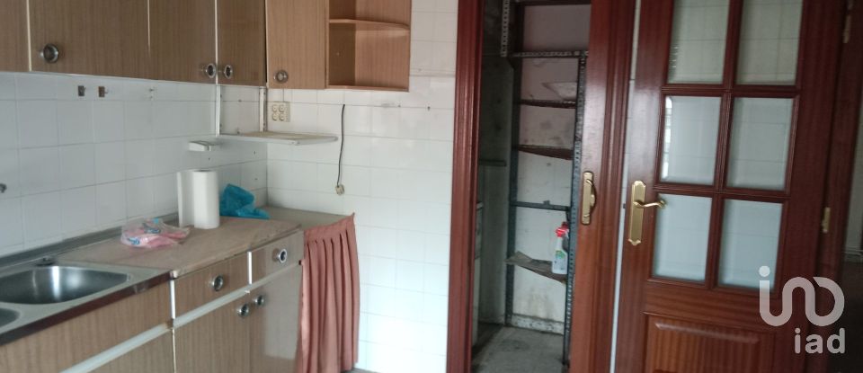 Pis 4 habitacions de 84 m² a La Bañeza (24750)