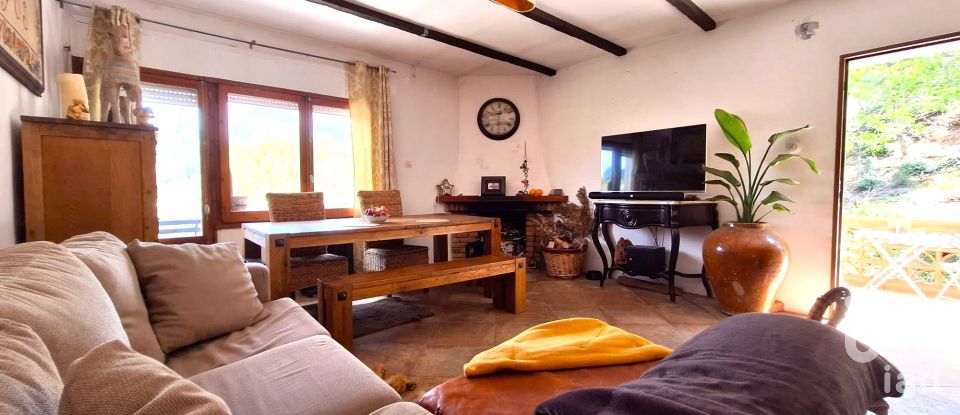 Gîte 3 chambres de 196 m² à Cervelló (08758)