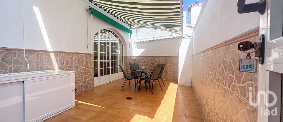 House 4 bedrooms of 170 m² in Malpartida de Cáceres (10910)