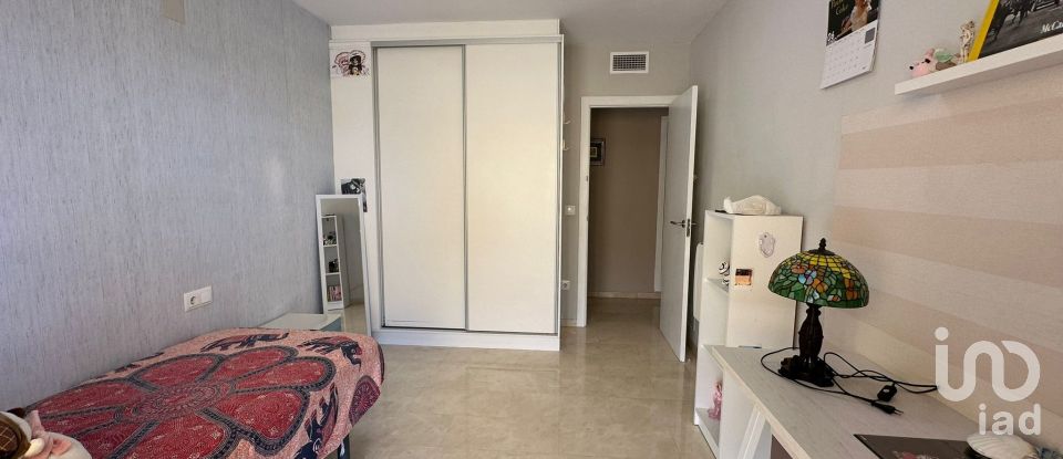 Pis 3 habitacions de 94 m² a Oliva (46780)