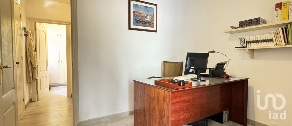 Apartment 5 bedrooms of 180 m² in Vilanova i la Geltrú (08800)