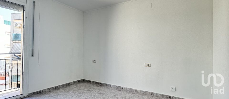 Pis 3 habitacions de 77 m² a Les Roquetes (08812)