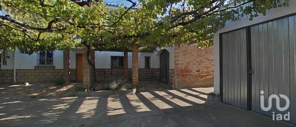 Country house 8 bedrooms of 413 m² in Lleida (25192)