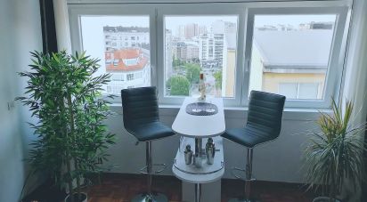 Piso 2 habitaciones de 90 m² en A Coruña (15009)
