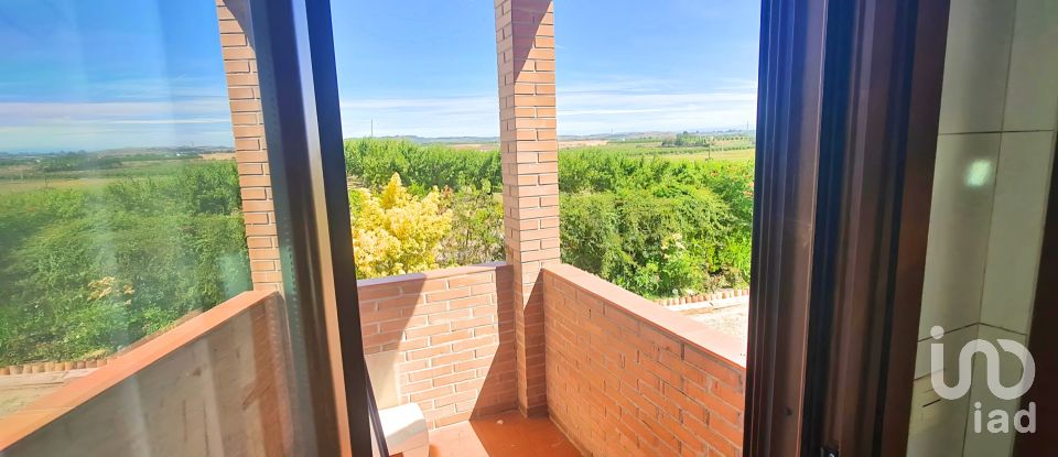 Cottage 4 bedrooms of 307 m² in Lleida (25192)