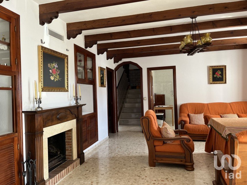 Gîte 5 chambres de 196 m² à Alcalá de los Gazules (11180)