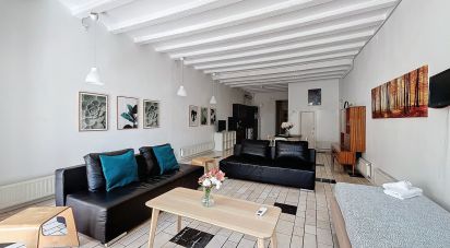 Piso 6 habitaciones de 190 m² en Barcelona (08001)