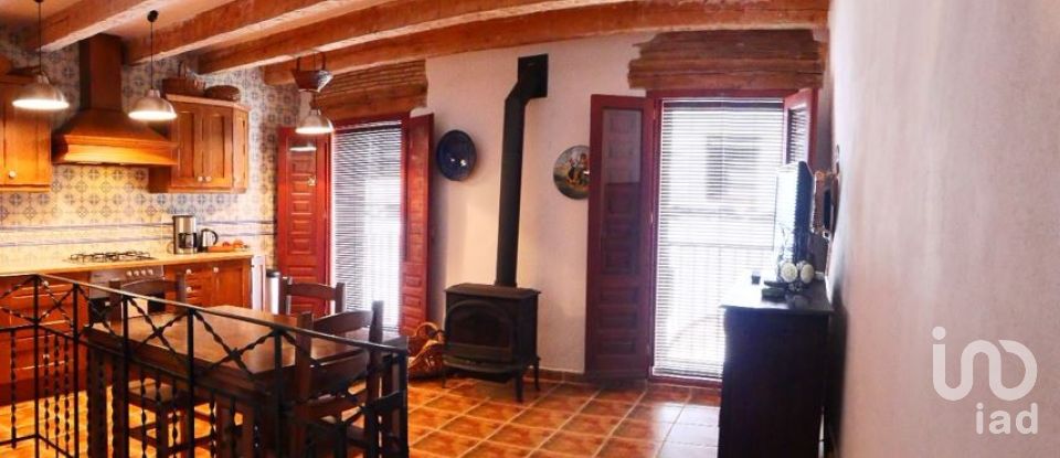 Town house 3 bedrooms of 220 m² in Cervera del Maestre (12578)