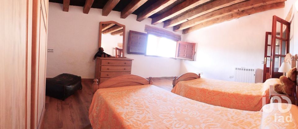 Town house 3 bedrooms of 220 m² in Cervera del Maestre (12578)