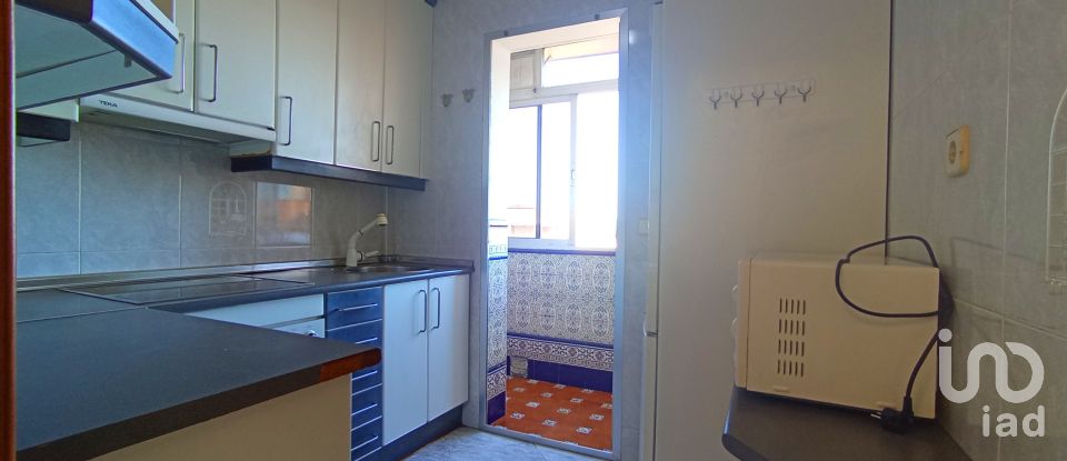 Pis 3 habitacions de 69 m² a Alcalá de Henares (28806)