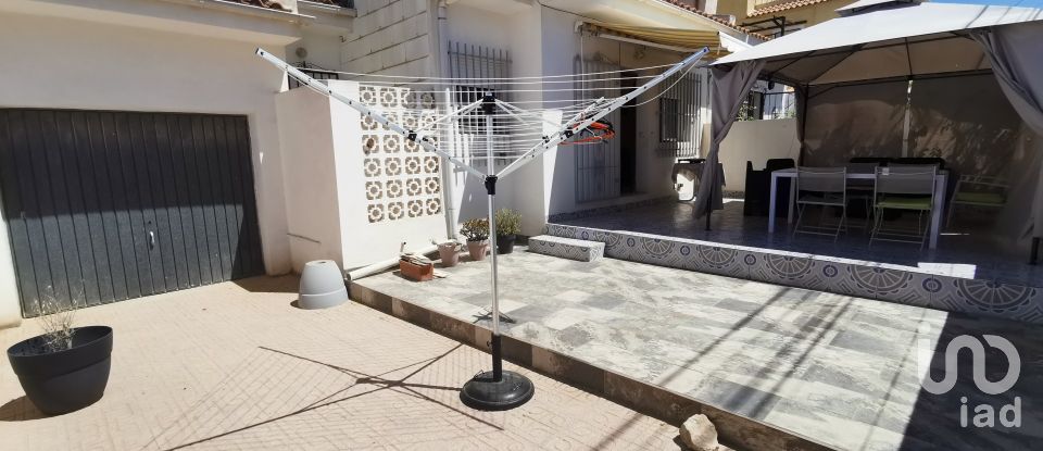 Maison 2 chambres de 74 m² à Torrevieja (03184)