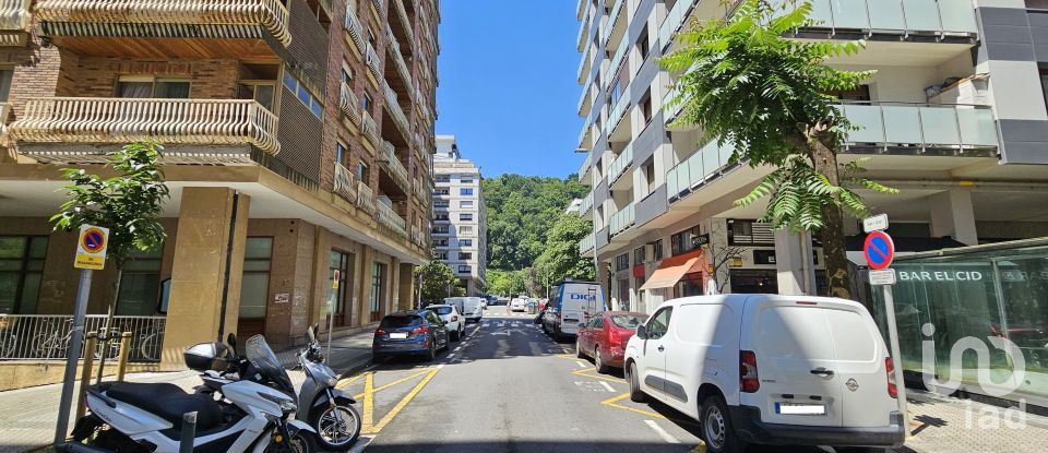 Piso 2 habitaciones de 79 m² en Donostia-San Sebastián (20010)