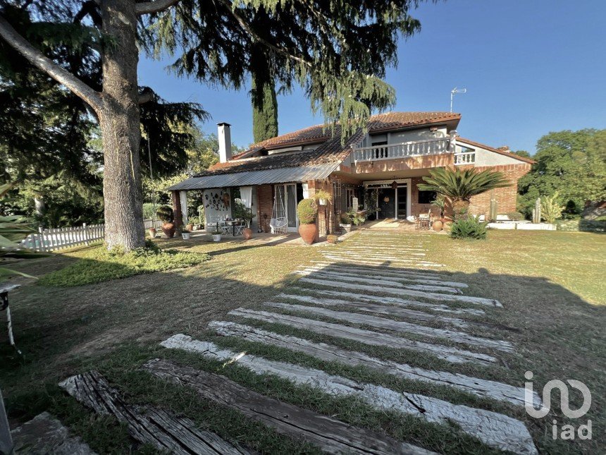 Lodge 4 bedrooms of 750 m² in L'Ametlla del Valles (08480)