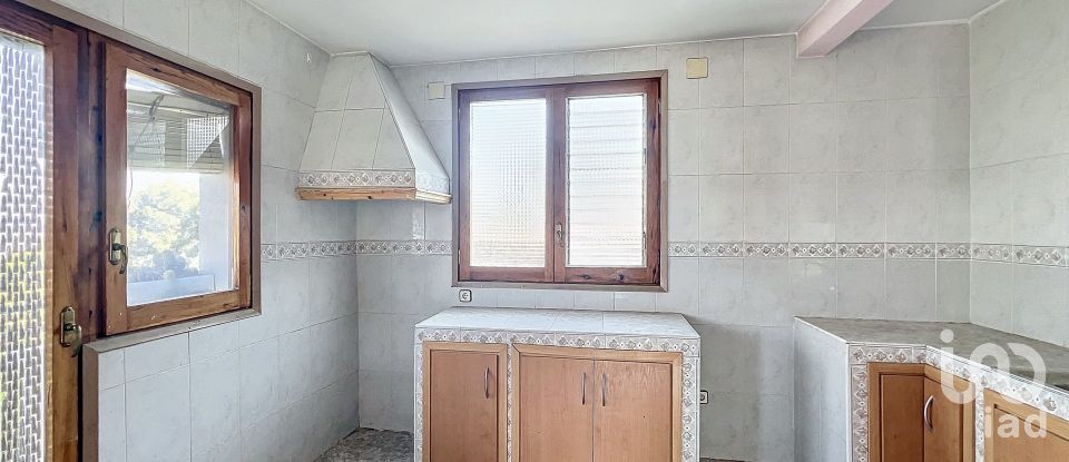 Maison 4 chambres de 188 m² à Castellví de Rosanes (08769)