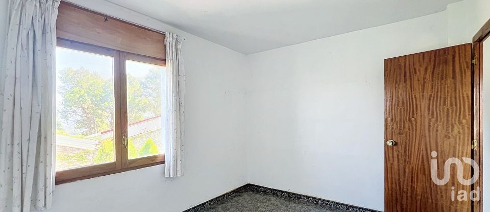 Maison 4 chambres de 188 m² à Castellví de Rosanes (08769)