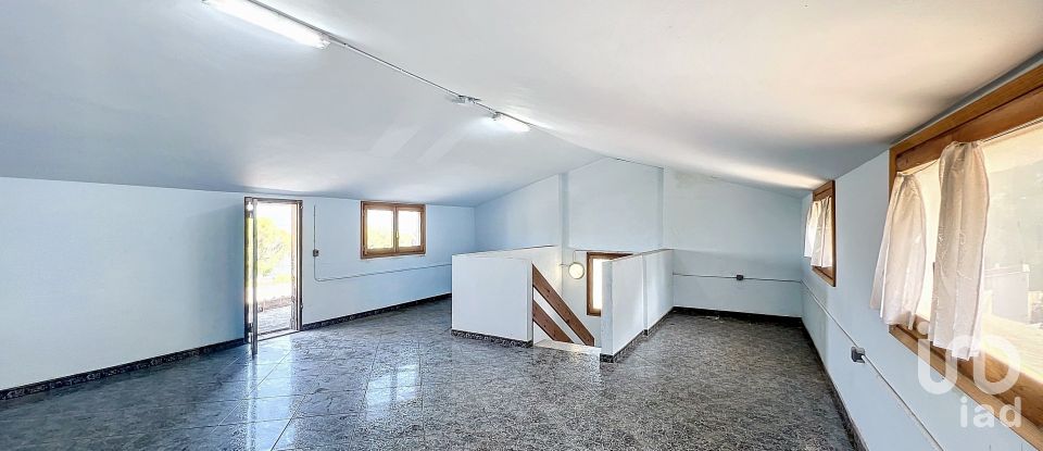 Casa 4 habitacions de 188 m² a Castellví de Rosanes (08769)