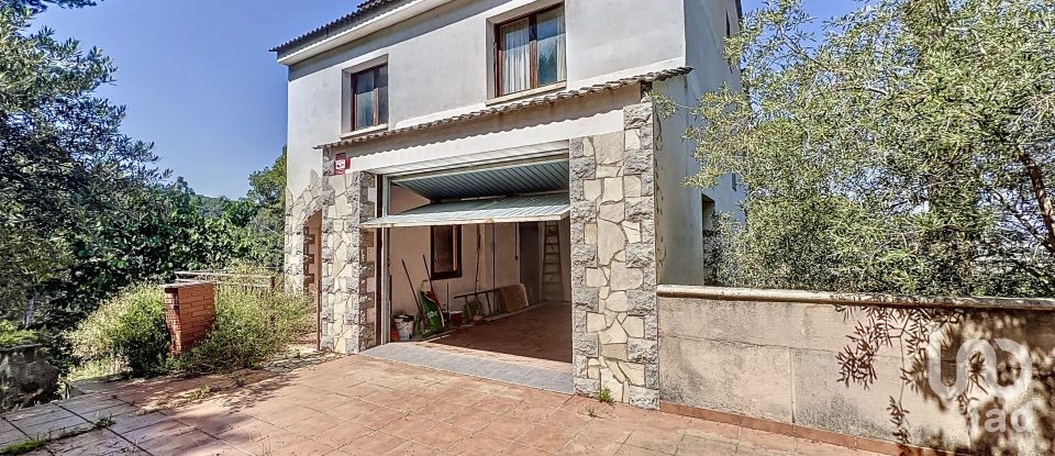 Maison 4 chambres de 188 m² à Castellví de Rosanes (08769)