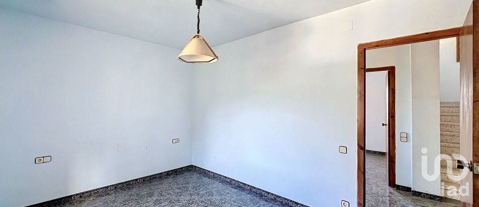 Maison 4 chambres de 188 m² à Castellví de Rosanes (08769)