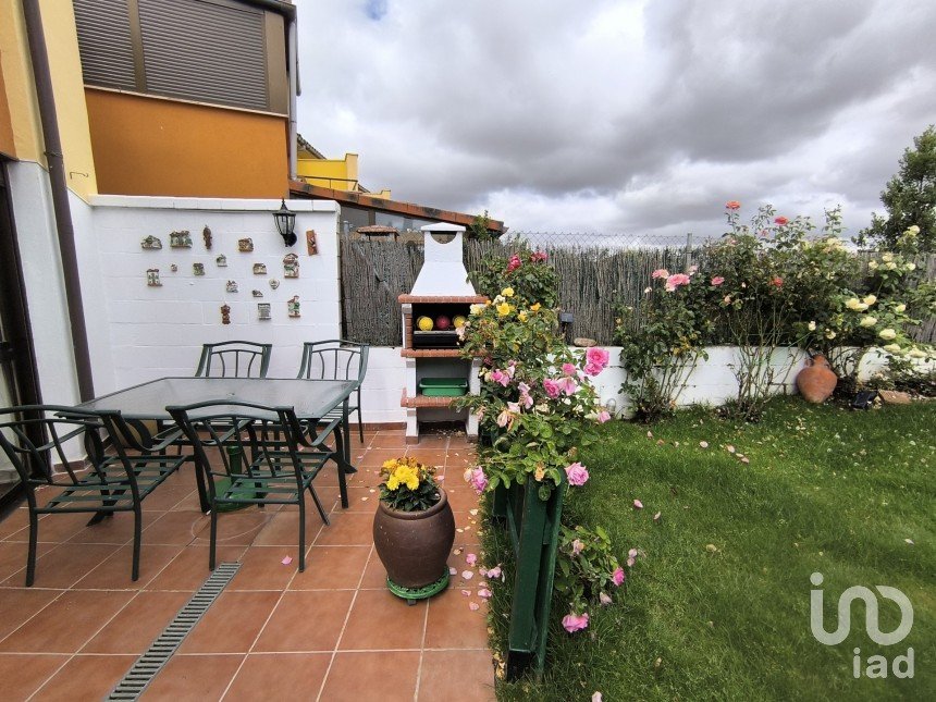 Cottage 3 bedrooms of 119 m² in Villamoratiel de las Matas (24339)