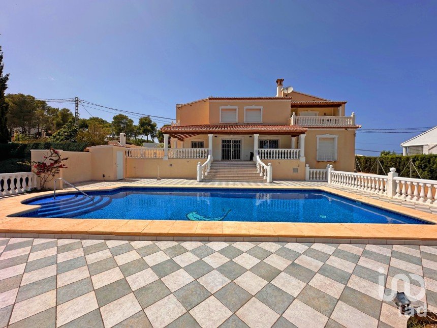 Casa 5 habitacions de 314 m² a Xabia/Javea (03730)