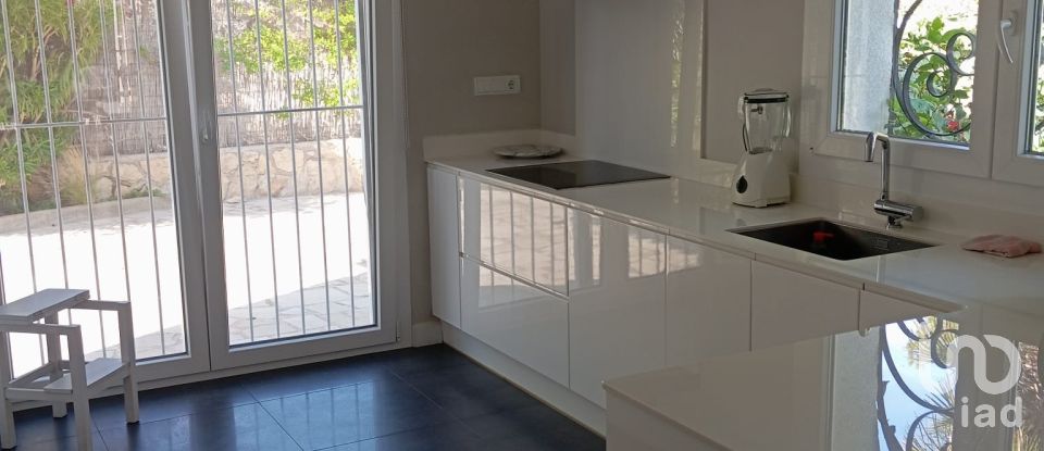 Casa 4 habitacions de 302 m² a Miami-Platja (43892)