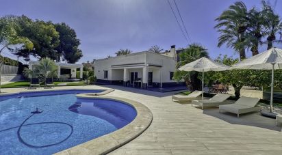 House 3 bedrooms of 324 m² in Valverde Bajo (03139)