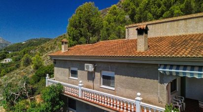 Cottage 5 bedrooms of 258 m² in Pego (03780)