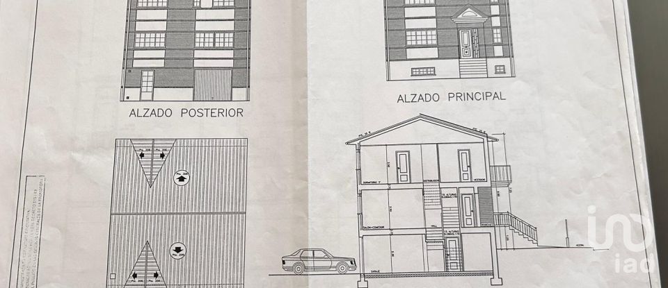 Casa 4 habitacions de 201 m² a Azuqueca de Henares (19200)